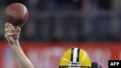 Аарон Роджерс из команды Green Bay Packers. 6 февраля 2011 года